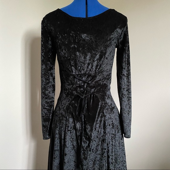 [SOLD]vintage 90s witchy button lace up midi dress - Picture 11 of 16